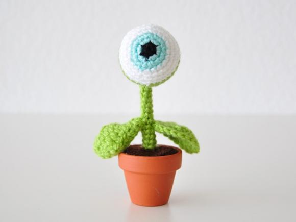 One Eye Alien Plant Amigurumi- Small- Crochet